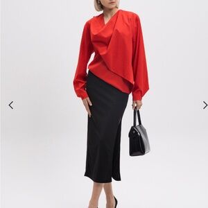 ❤️ NEW Del Core Red Top draped front